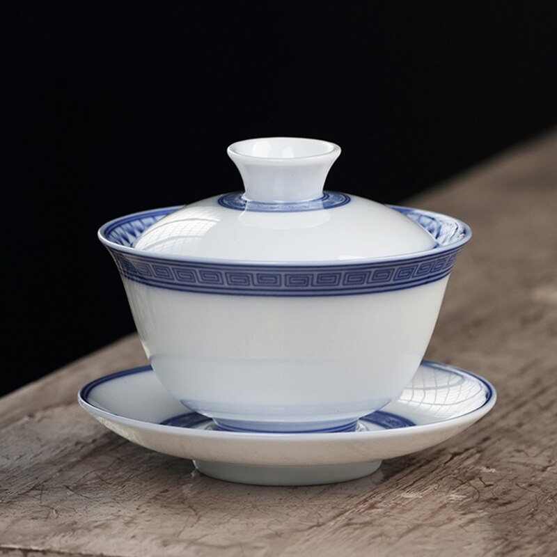 Chinese Style Tea Bowl Ceramic Blue and White Porcelain Cup with Lid Saucer Set Kung Fu Teaware Gaiwan Master Flower Tea Tureen