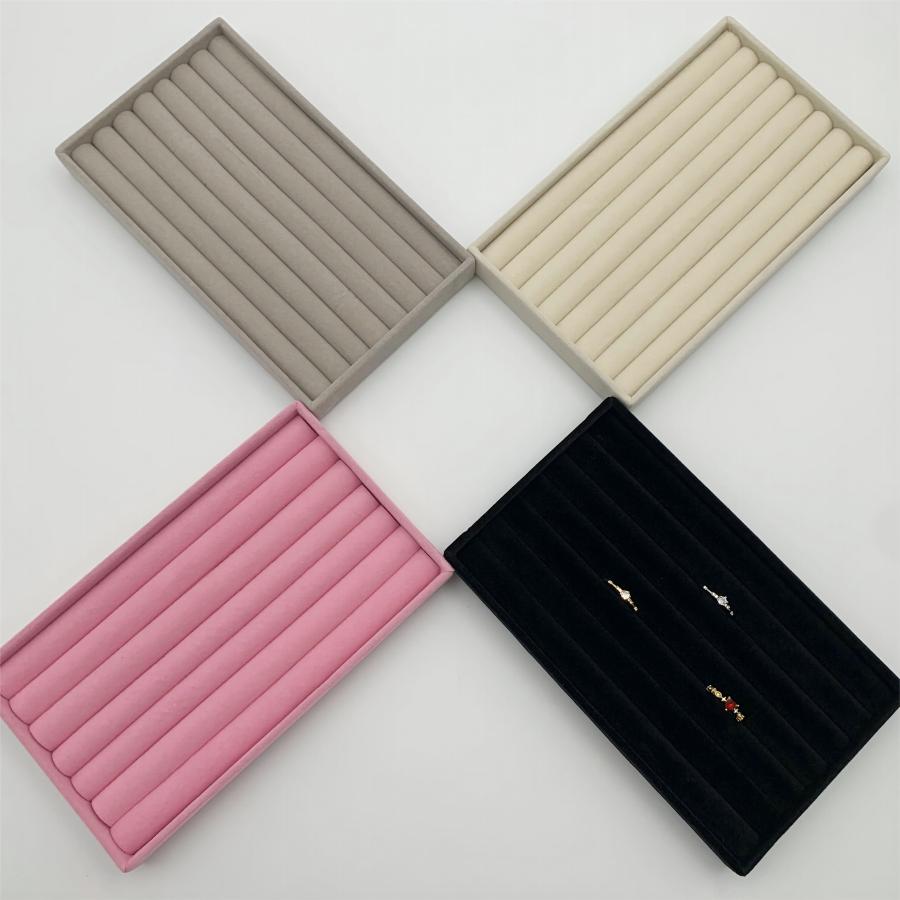 Fluwelen sieradendisplay Stapelbaar Prachtige sieradenhouder Draagbare ring Oorbellen Ketting Organizer Box Seguridad