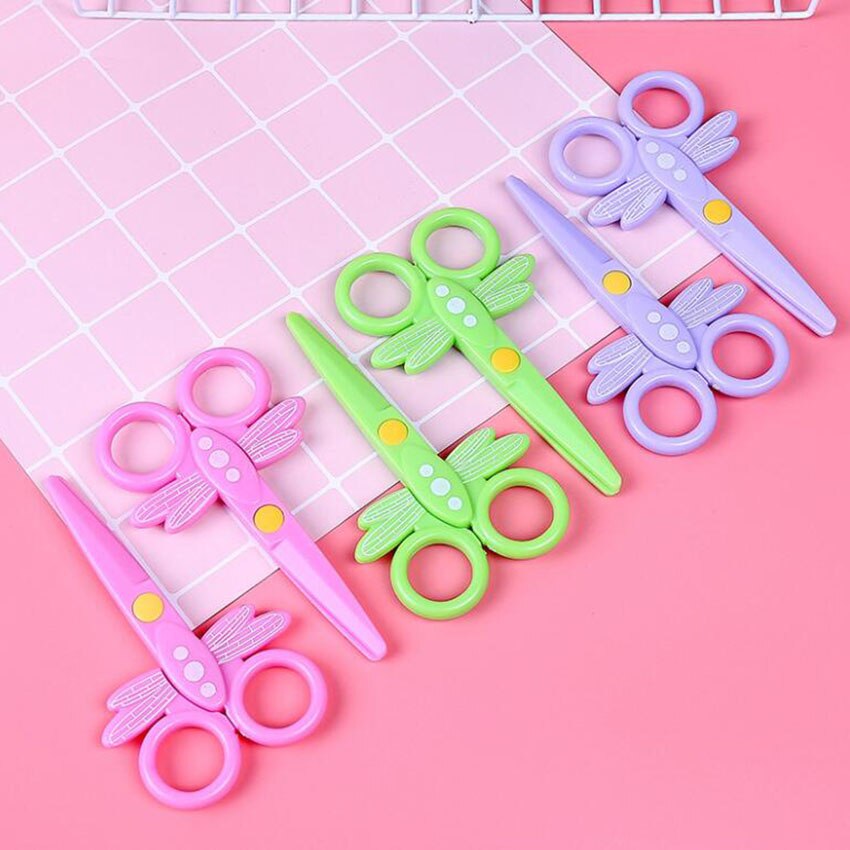 1PC enfants sécurité ciseaux maternelle bricolage à la main carte Photo modèle ciseaux dessin animé libellule en forme papier coupe ciseaux