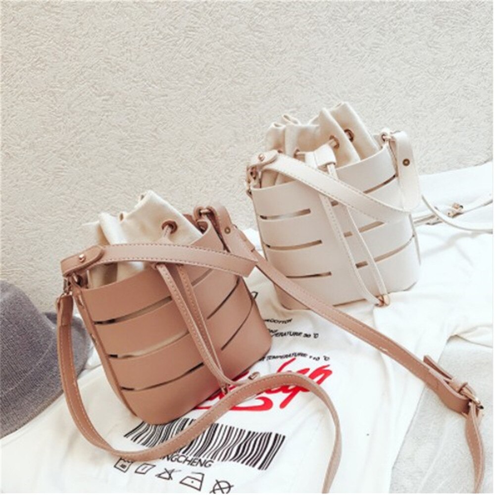 Creatieve Klinknagel Messenger Bag Trekkoord Pu Leer Vrouwen Messenger Bag Mode Crossbody Tas Voor Vrouwelijke