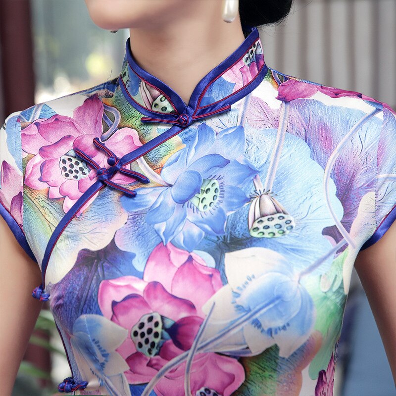 Zomerse korte mouwen bedrukte retro slanke lange cheongsam zijden dubbellaagse show catwalk cheongsam jurk qipao bloemenjurken