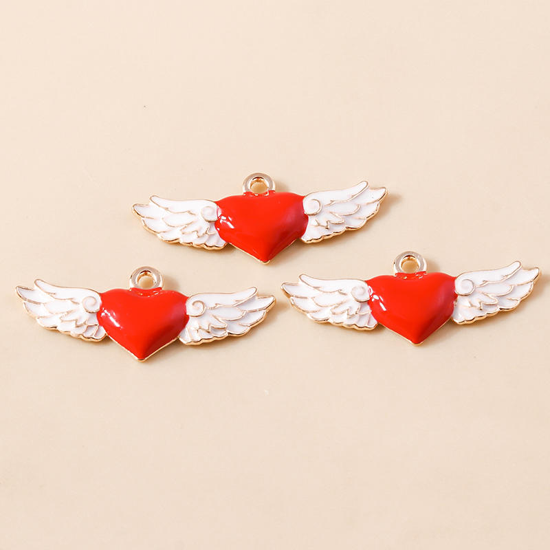 10 Uds. De dijes de corazón esmaltados de 4 colores para accesorios de joyería, abalorios de amor con letras DIY, collares hechos a mano, colgantes, fabricación de pendientes: Ninguno