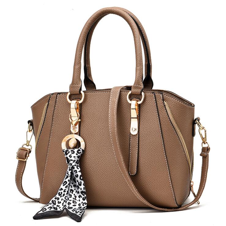 Lady Luxury Brand Handbags Sac A Main Femme Crossbody BagsBlack Color Women Handbags Crossbody Shoulder for Winter: Brown Bag