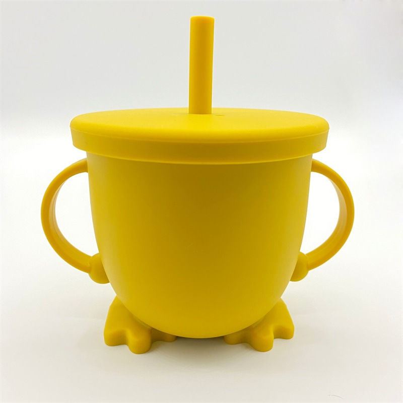 Taza de beber de paja de silicona para niños, vaso de entrenamiento infantil a prueba de salpicaduras y antideslizante, sin BPA, irrompible: yellow