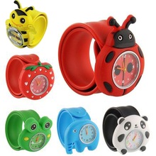 Cartone Animato per bambini Giocattoli Orologio Carino Animale di Frutta Per Bambini Silicone Accarezzò Orologio Della Ragazza del Bambino Giocattolo Preferito Orologio Al Quarzo Regalo Di Compleanno