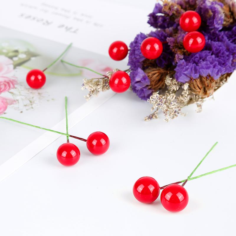 50/100Pcs Artificial Berry Vivid Red Holly Berry Berries Home Garland Simulation Plant Wedding Garden Decoration