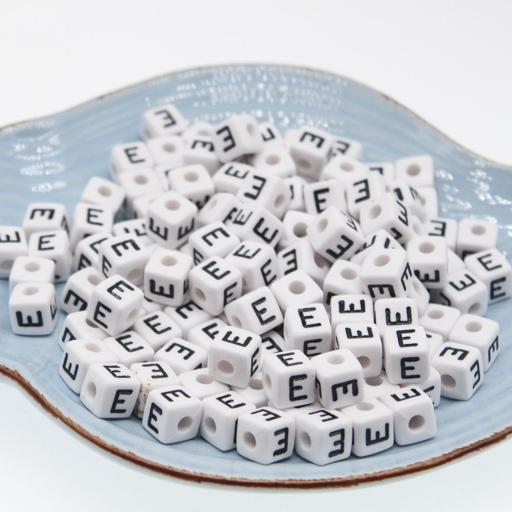CHONGAI 550 Uds cubo acrílico cuentas con letras un solo alfabeto A-Z pulsera cuadrada blanca fabricación de joyas cuentas 10*10mm