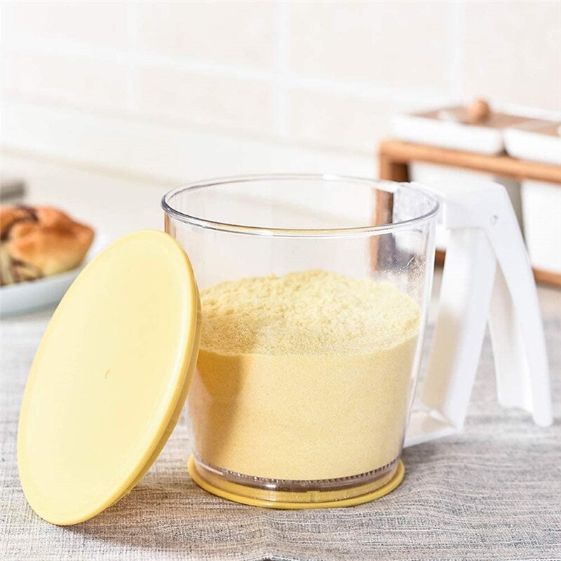 1Pcs Handheld Plastic Mesh Flour Sifter Mechanical Baking Icing Sugar Shaker Sieve Cup Shape Bakeware Baking Pastry Accessories