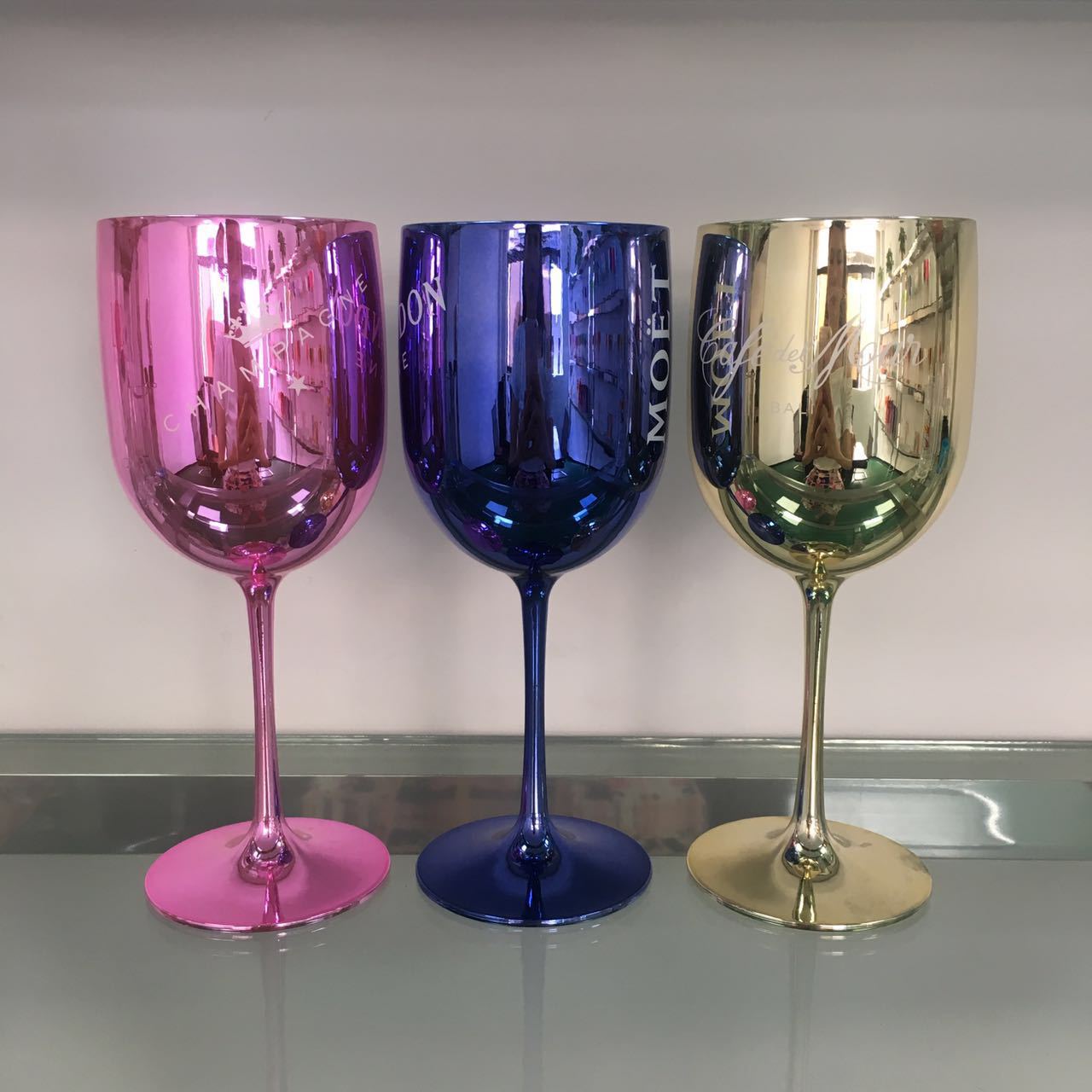 Dongguan fabrikk plast rødvin beger matte klasse galvanisert vinglass akryl pc champagne glass: Blå