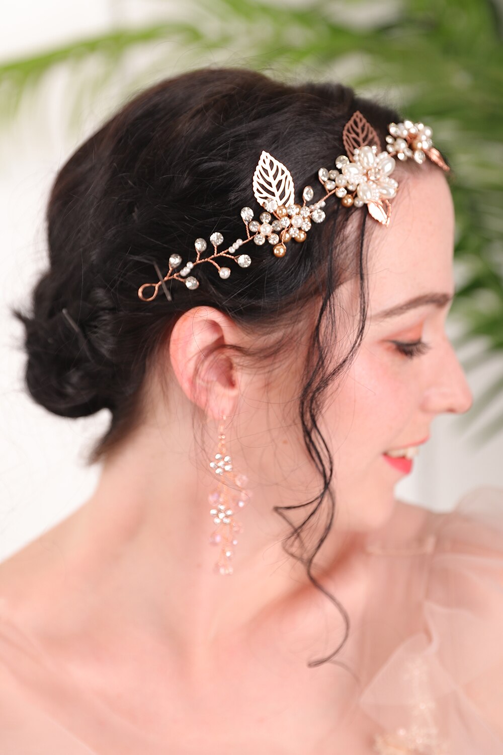 Glinsterende kristallen parels met strass steentjes in roségoud, set hoofddeksels voor dames, bruidshoofdband en oorbellen, haaraccessoires voor bruiden