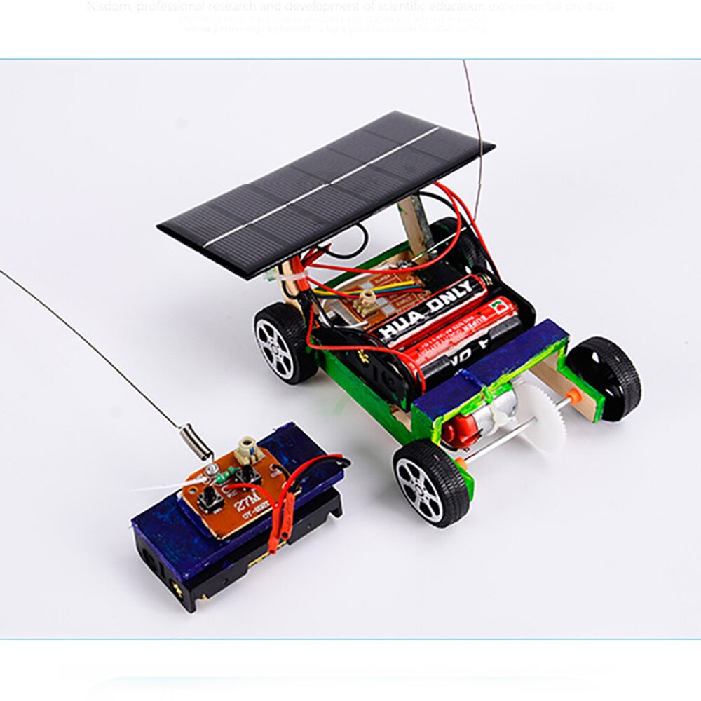 Houten DIY Mini Zonne-energie Speelgoed RC Voertuig Auto Houten Assemblage RC Speelgoed Wetenschap Model Educatief Speelgoed Intelligentie