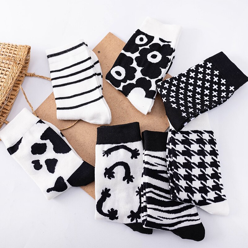 Grappige gestreepte sokken voor mannen en vrouwen, katoen, zwart-wit, bloemen, harajuku, kawaii, vrolijk, zacht, klassiek, meisjes, tube sokken