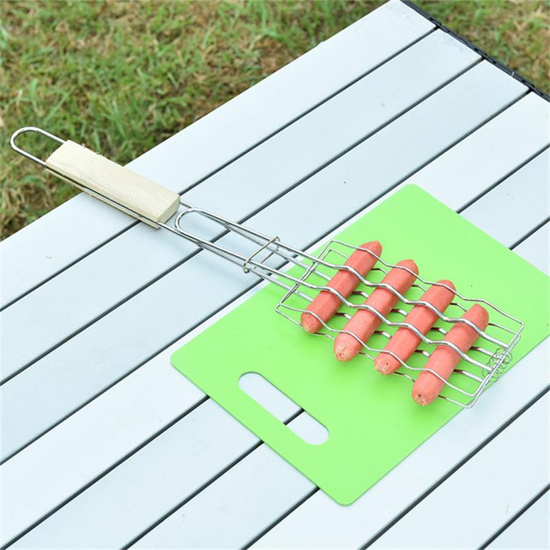 Dog Grill Basket BBQ Sausage Grilling Rack Barbecue Food Metal Mesh Clip Removable Wooden Handle Chicken Barbecue Gripper