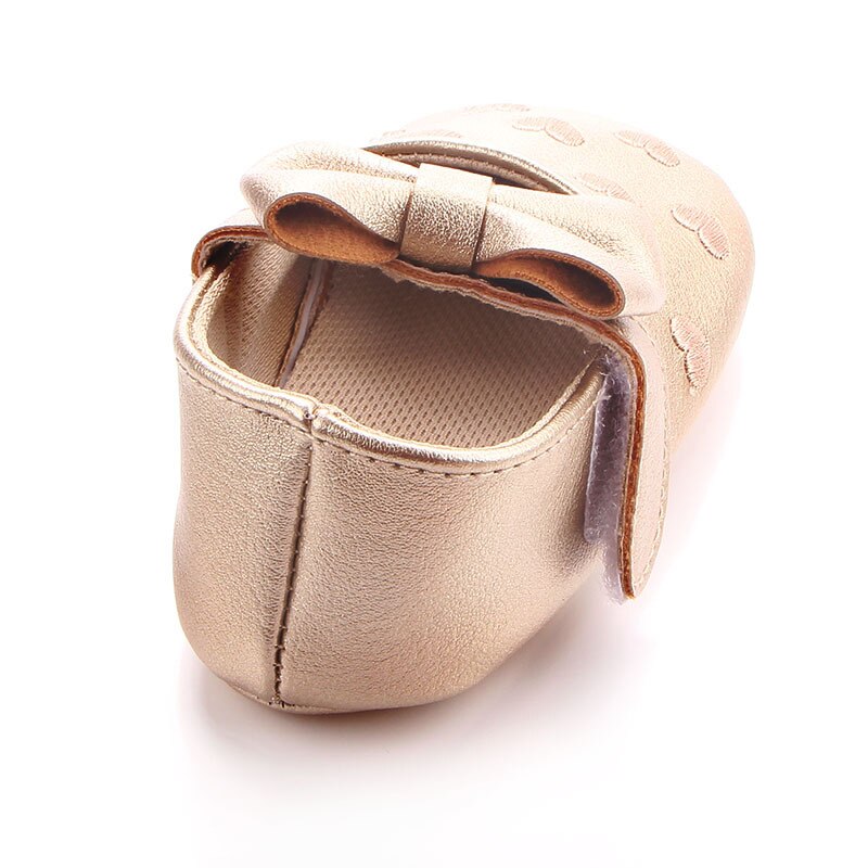 Grote boog borduurwerk liefde pu lederen baby meisje schoenen non-slip zachte zolen schoeisel voor pasgeboren wieg schoenen peuter meisjes schoenen