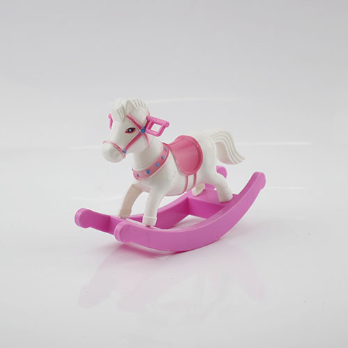 Mini caballo balancín de plástico pequeño modelo equilibrio muñeco caballo casa decoración juguete para jugar a las casitas niño chico chica: Rojo