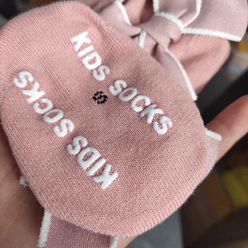 Weiche atmungsaktive Bowknot Baby Socken gemütliche Baumwolle Neugeborenen Mädchen Stiefel Socken Mit Gummi Sohlen Anti Unterhose socken freundlicher kleinkind clo