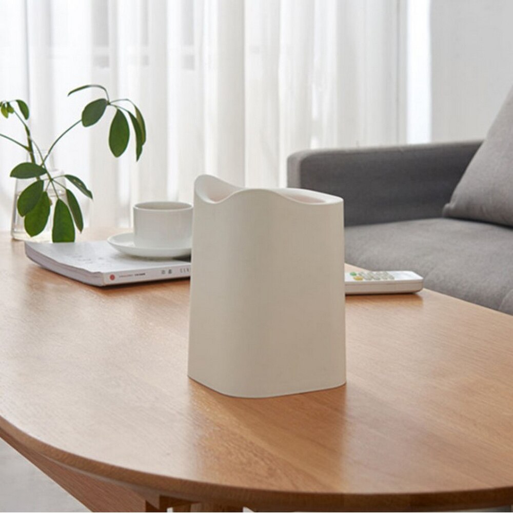 Mini Desktop Trash Box Cute Cat Trash Can Little Tabletop Trashbox for Desk Car Trash Bin Kitchen Accessories