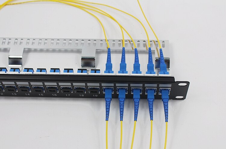 1U 19 ''24 Poort Sc 24x Lc Duplex Straight-Through Fiber Patch Panel Sc Adapter Lc Adapter Distributie frame