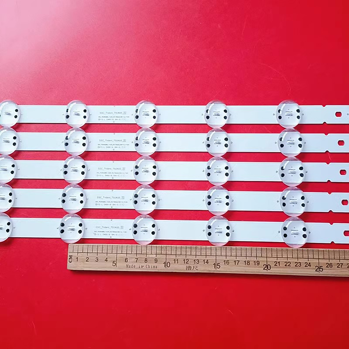 LED-strip voor 75UK6500PLA 75UK6200PLB 75UK6570PUB AGM 76249101 SSC_Trident_75UK65_S 75UK62/65 SVL750A24 75UK6190PUB 75UN6950