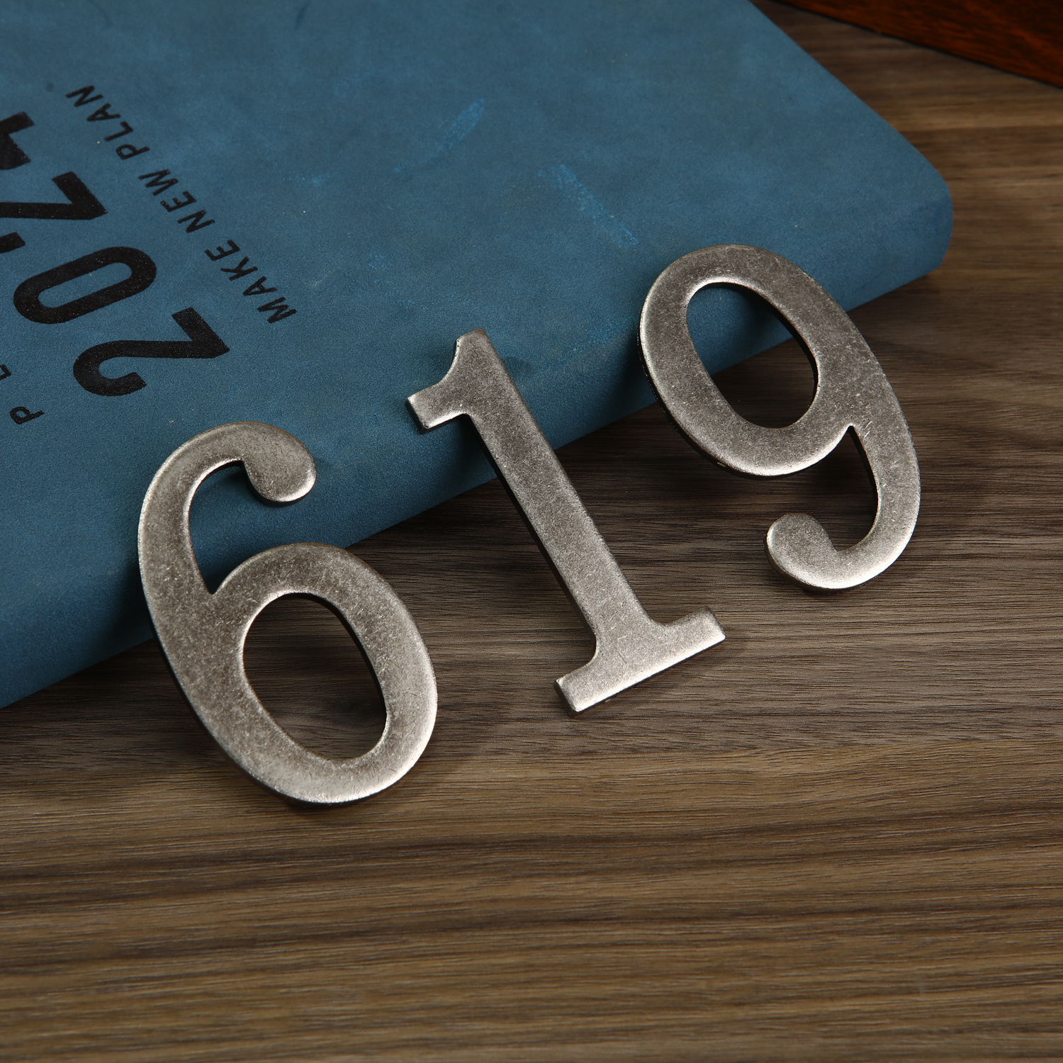 Silver Metal Door Number with Magnets 7*4cm House Number Apartment Door Number for Outdoor Hotel Home Mailbox Label