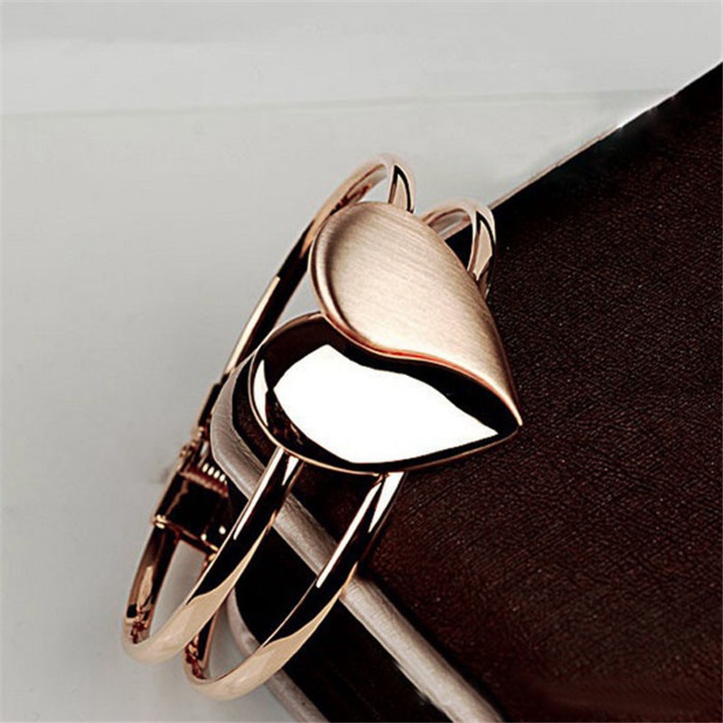 Bracelet en forme de cœur pour femmes, bijou , collection