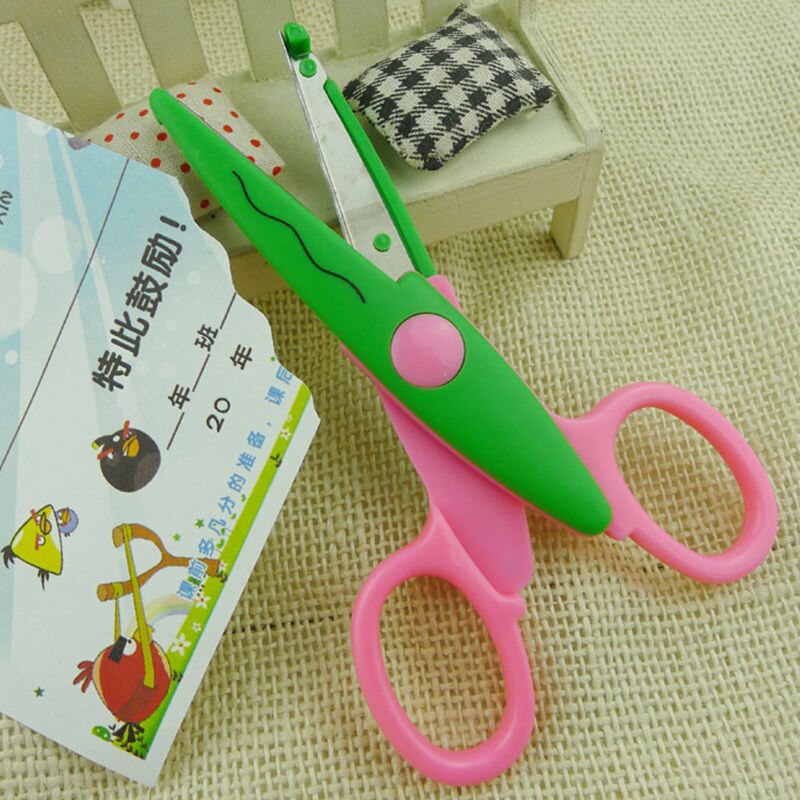1pcs DIY Craft Scissors Wave Edge Craft School Scissors for Paper Border Cutter Scrapbooking Handmade Kids Artwork Card
