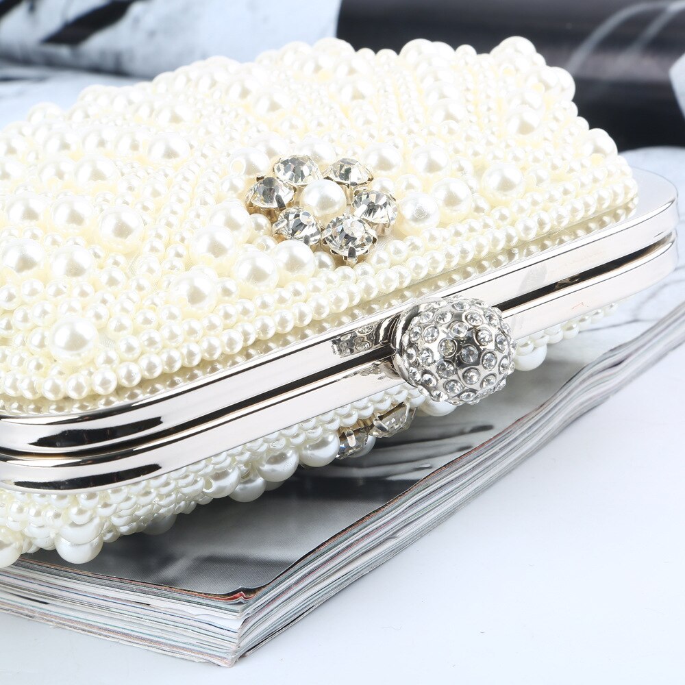 Luxury Pearl Shell Women Evening Bags Beaded Handmade Diamonds Chan Shoulder Messenger Bag Crystal Wedding Evening Bag