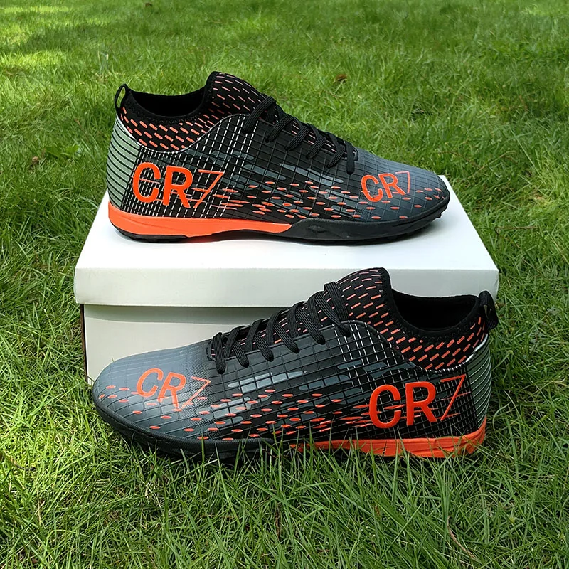 Neue Männer Fußball Schuhe Turf Indoor Lange Spikes Hohe Ankle Fußballplatz Stiefel Training Ultraleicht Futsal Stollen Fußball Schuhe