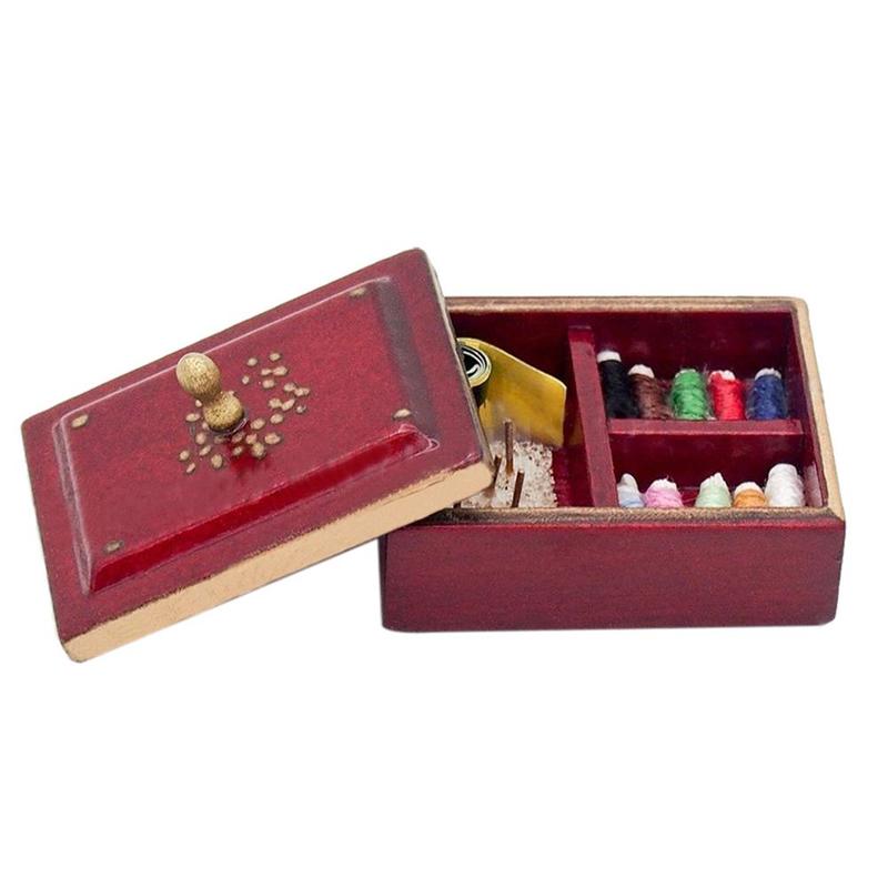 Miniature Wooden Vintage Sewing Box With Lid 1:12 Dollhouse Doll Decoration Toys House Furniture Scene Model O5K5