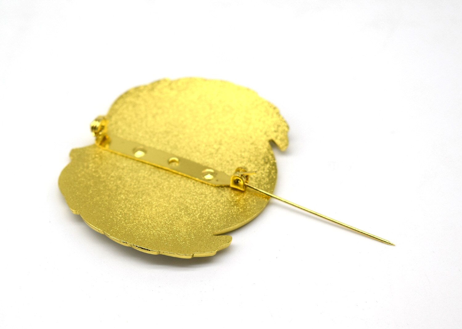 United Nations Peacekeeping Force UN BLUE BERET Hat Badge UN Gold Badge