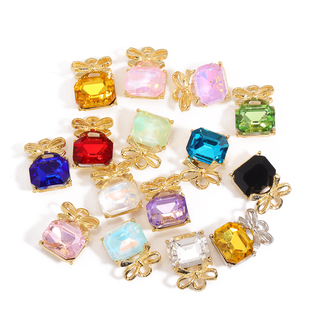 10 Uds. De dijes de animales de mariposa de cristal de colores mezclados, pendientes dulces para mujer, accesorios de pulsera, suministros de joyería Diy