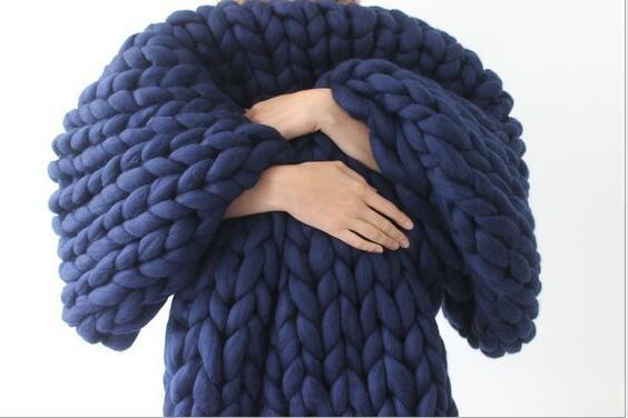 1000g/ kugle super tyk naturlig uld chunky garn filt uld roving garn til spinding hånd strikning spin garn gør-det-selv tæppe levering: Mørkeblå