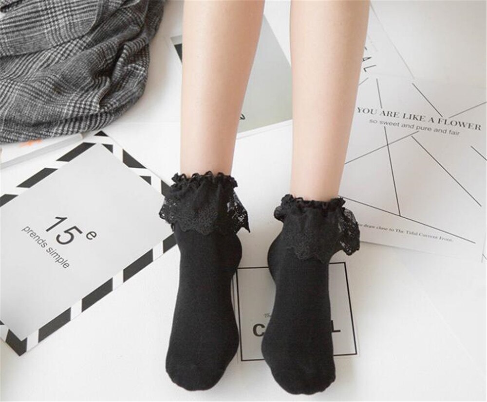 1 paire de chaussettes courtes Style Lolita japonaise pour femmes, jolies chaussettes en dentelle, plusieurs couleurs, en coton: black