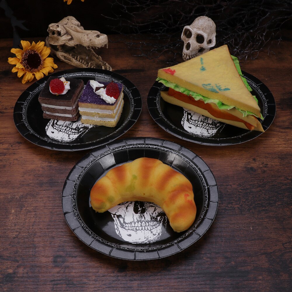 20 pcs Disposable Plates Round Scary Skull Pattern Halloween Party Tableware Paper Plate for Banquet Dinner