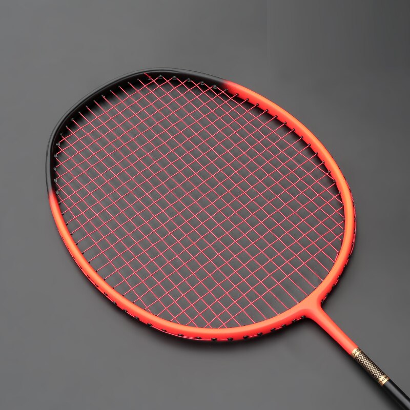 Professionele Ultralight Carbon Fiber 5U 75G Strung Badminton Racket Max Spanning 30LBS Racquct Met Snaren Tassen Rackets Sport: Rood