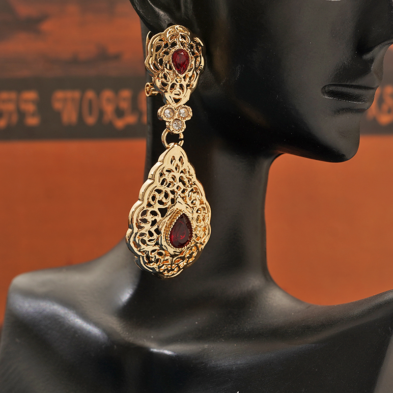 Goudkleurige Marokkaanse Bruidsoorbel Arabesque Druppeloorbel voor Vrouwen met Heldere Kristallen Metalen Dangle Oorbellen Feestgeschenken Bijoux: Goud-kleur