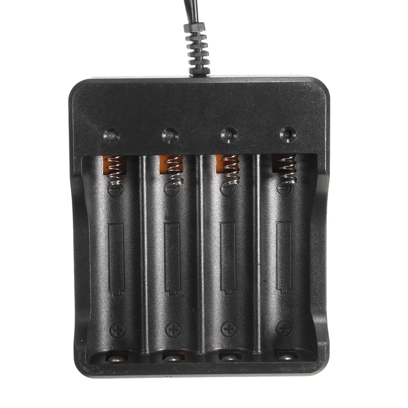 Chargeur de batterie 18650 prise US/EU 4 emplacements intelligents avec protection contre les courts-circuits pour batterie rechargeable lithium-ion 4*18650