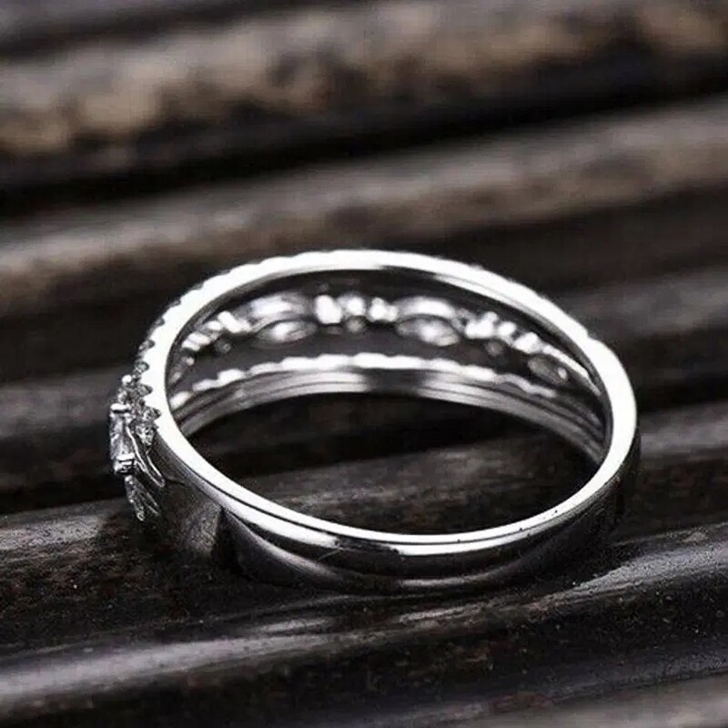 Huitan Nieuw Fancy Vrouwen Vinger-Ringen Met Dazzling Witte Zirconia Bruiloft Huwelijk Party Ring Mode-sieraden