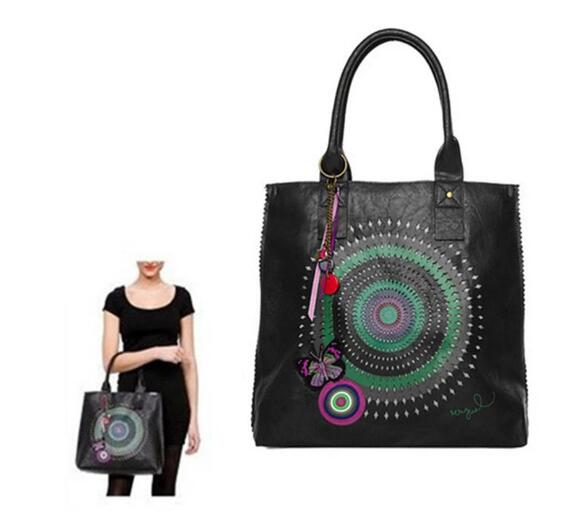 Spanish women&#39;s bag European and American embroidered Backpack: Light Green