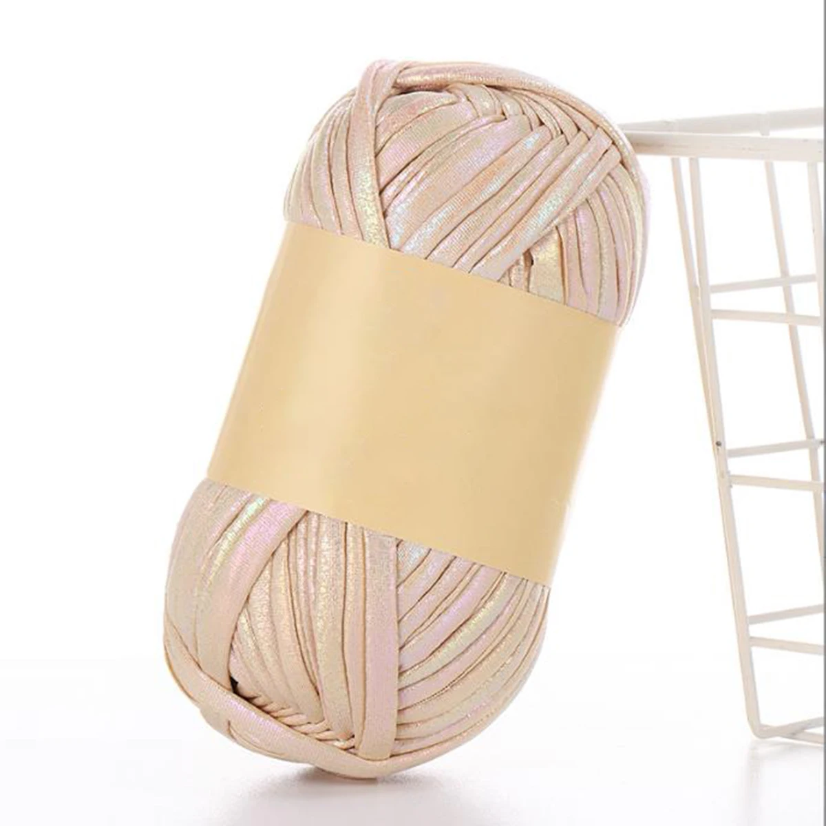 100g Imitation Leather Shiny Crochet Yarn，43.74yd Metallic Tshirt Yarn，DIY Hand Knitting for Bag Blanket Cushion Crochet Yarn: Beige