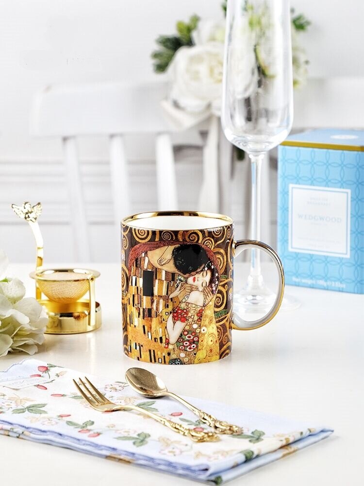 Decorazioni per la casa Klimt Kiss tazze in porcellana tazze da caffè Gustav Klimt Bone China tazza da tè ufficio per matrimoni bicchieri regali di compleanno