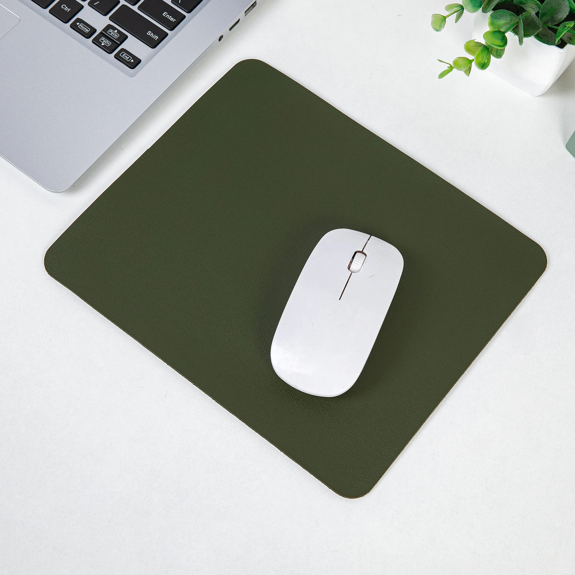 Simple Solid Color PU Leather Mouse Mat Anti-slip Waterproof 23*19cm Mouse Pad School Supplies Office Accessories Desk Set: BEAN PASTE