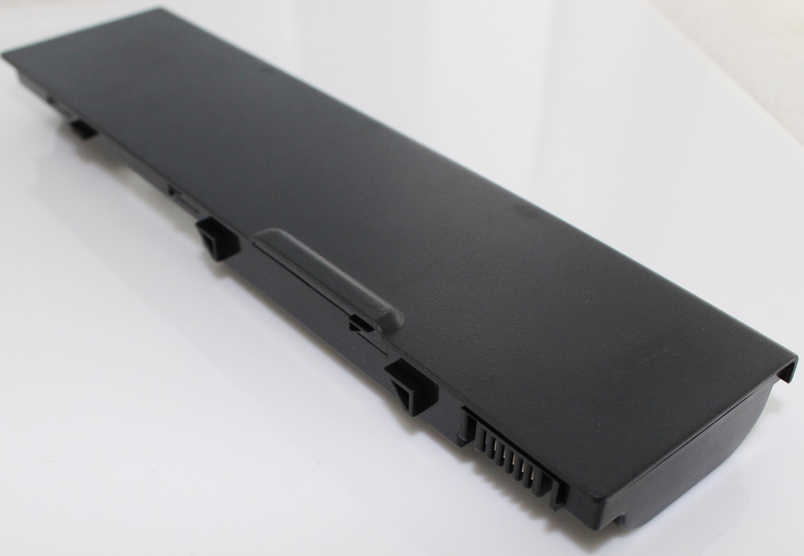 Battery for Dell Inspiron 1300 B120 B130 Latitude 120L laptop HD438 KD186 312-0366 UD384 UD532 UD533 WD414 WD415 WD416 WD417