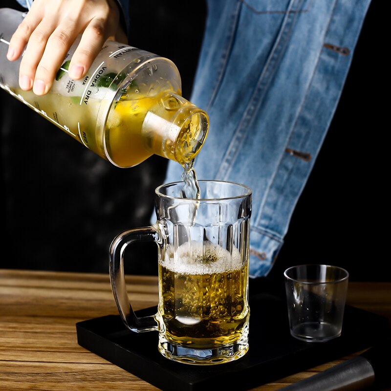 Kunststoff Martini Cocktail Shaker 700ml Wein Getränke Rührgerät Wein Shaker Getränk Rührgerät Barware Haushalt Bar werkzeuge