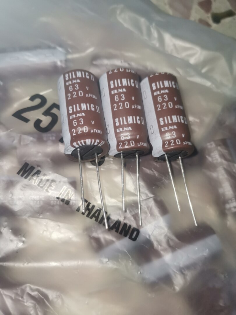 4 sztuk nowy ELNA RFS SILMIC II 220UF 63V 16X31MM brązowy bóg SILMICII 63V220UF gorąca sprzedaż SILMIC2 220 uf/16 v brązowy 63V 220UF