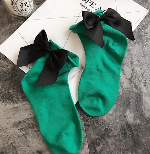 De calcetines de lazo Streetwear mujeres corta de calcetines de Color caramelo Pantalón corto con contraste de Color Sockings señoras Bowknot Sox 1 pares/2 uds: 18