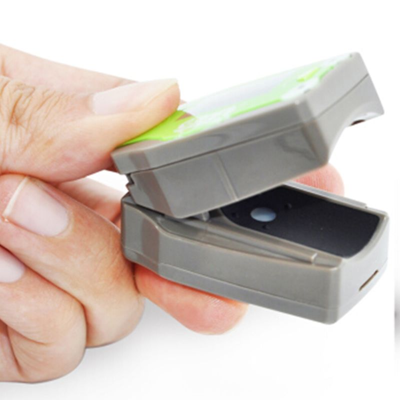 Infant & Children Oximeter Fingertip Pulse Oximeters for Baby & Kids Blood Oxygen Saturation and Heart Rate Monitoring