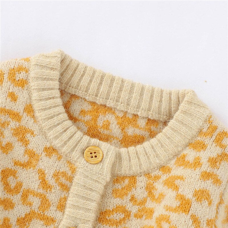 Blotona Baby Boy Girl Leopard Print Sweater Coat Long Sleeve O-neck Button-up Knitted Cardigan Autumn Winter Warm Tops 3-24M