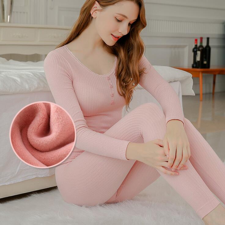 Höst och vinter med sammet förtjockning rund krage fyra knapp underkläder kvinnor varm slimmad kropp kostym: Rosa