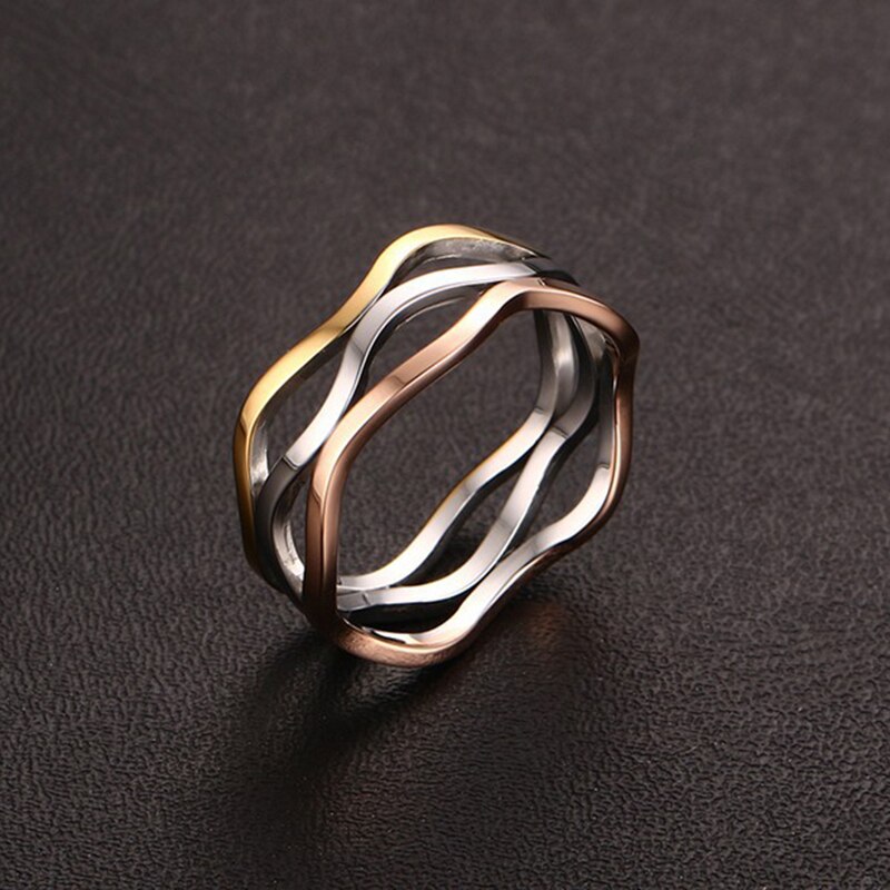 Aankomst Vrouwelijke Mode Drie Kleuren Ring Goud-Kleur Roestvrij Stalen Ring Voor Vrouwen Full Size